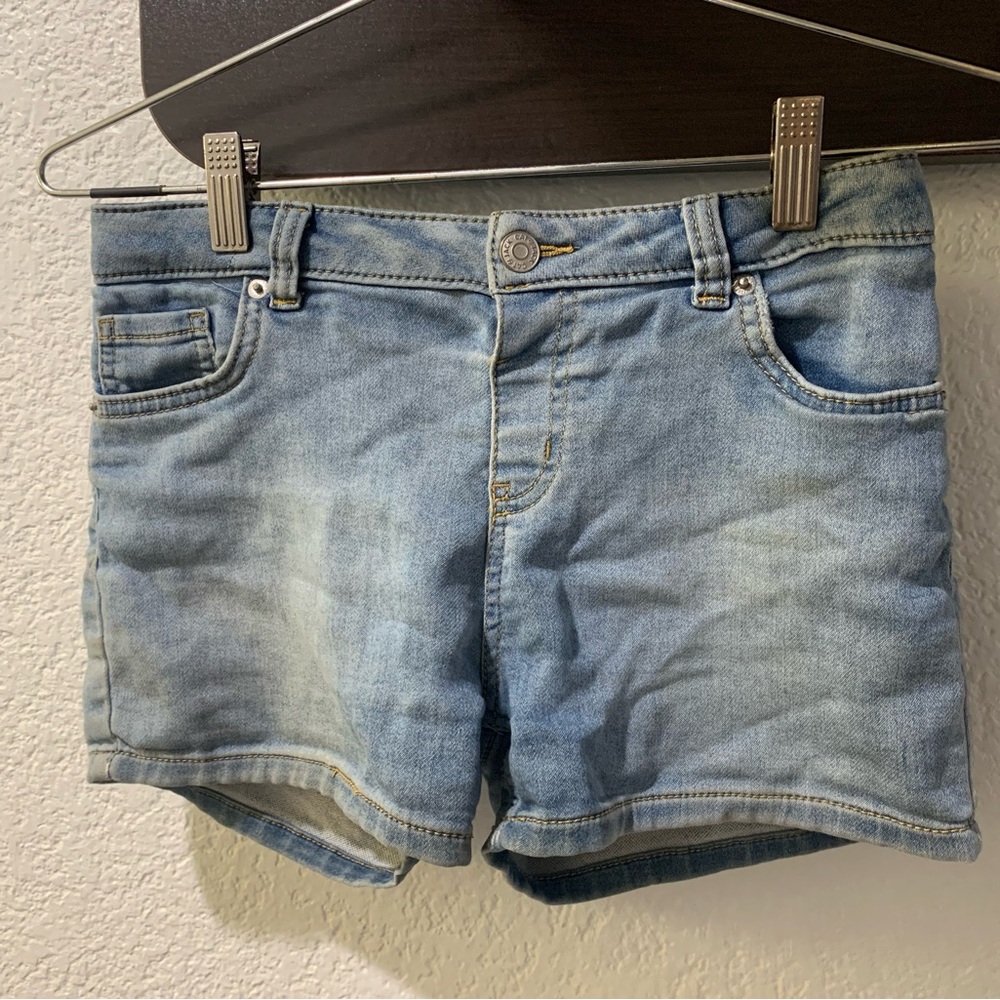 Girls adjustable Jean shorts✨